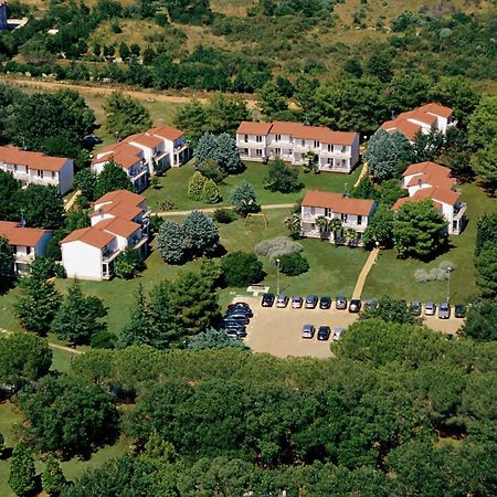 Ai Pini Medulin Resort Exterior foto