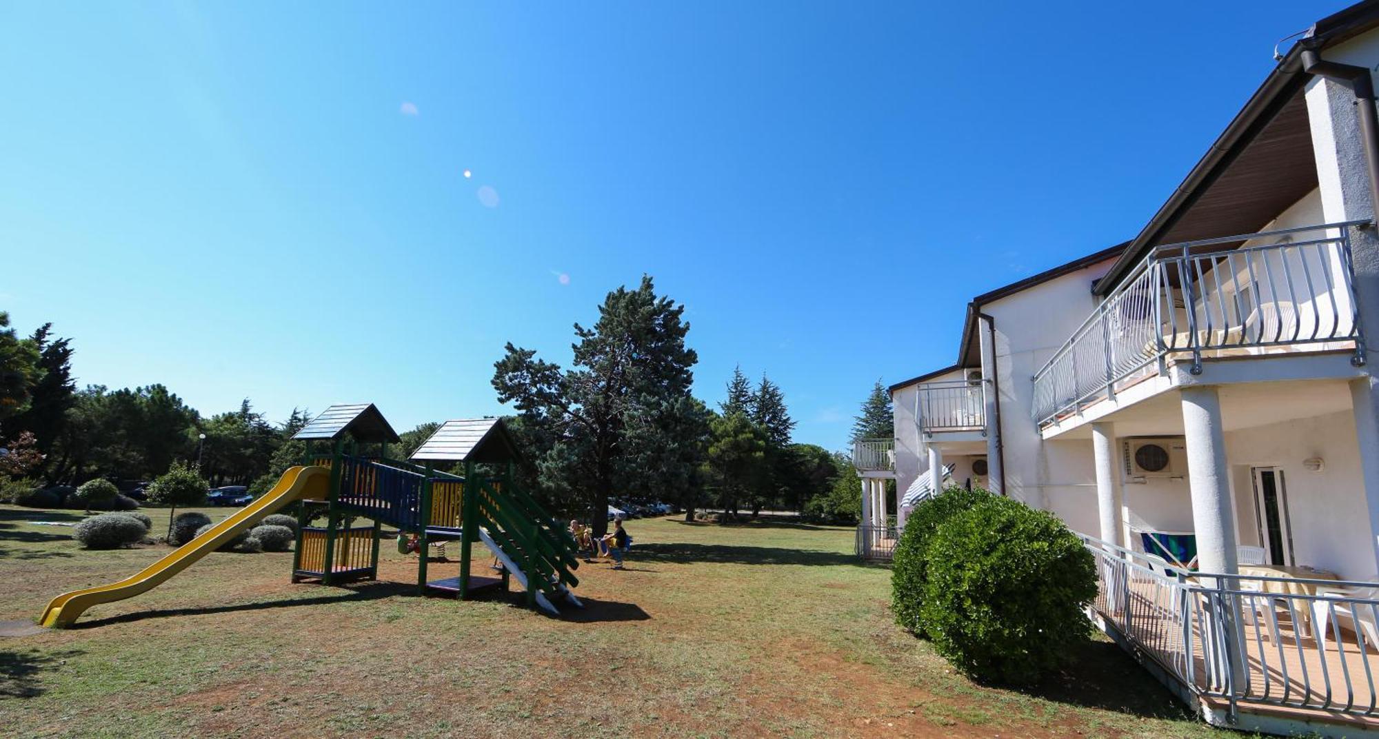 Ai Pini Medulin Resort Exterior foto