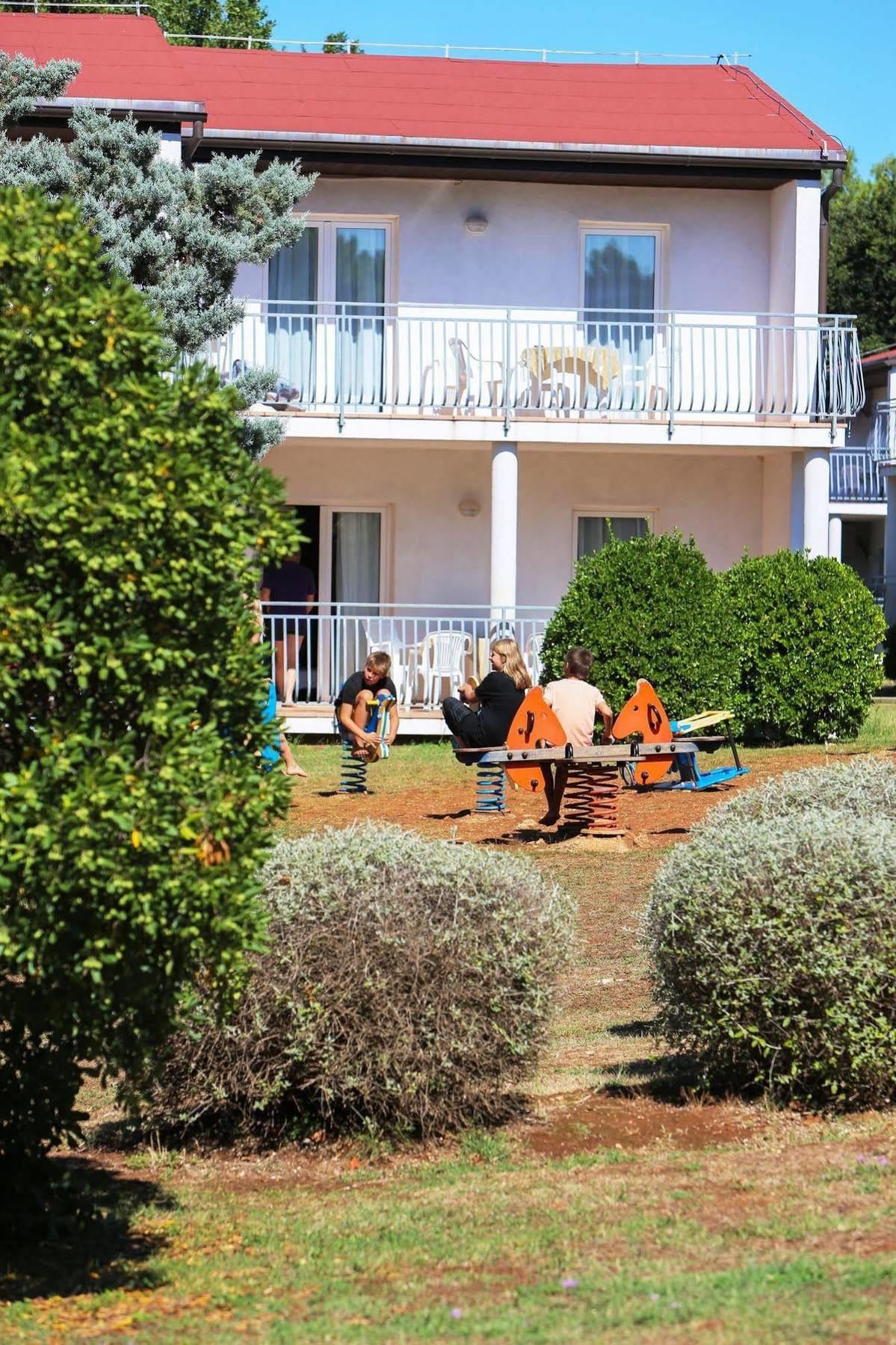 Ai Pini Medulin Resort Exterior foto